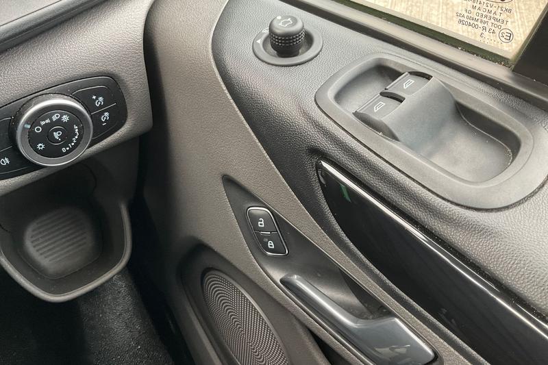 Used Ford Transit Custom 2023 for sale - 78001080: Photo 34