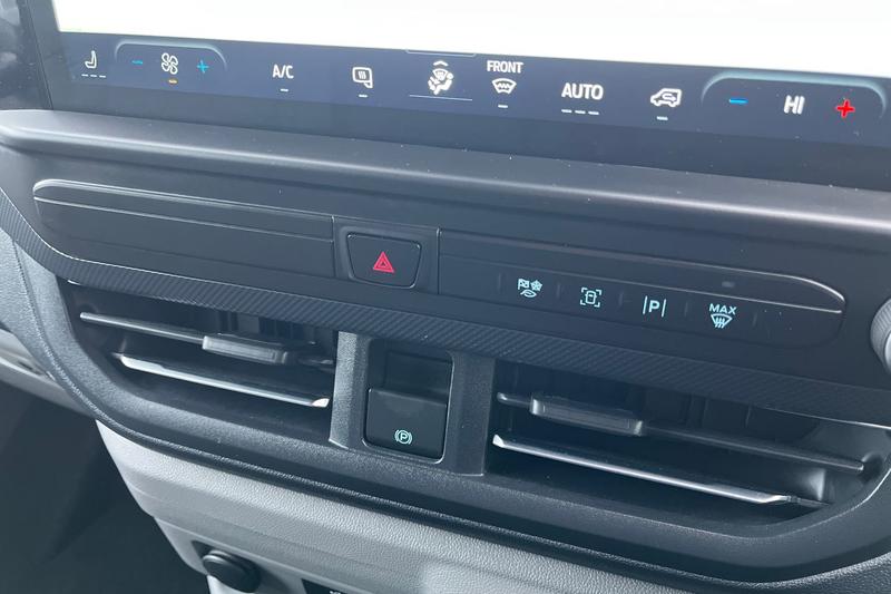 Used Ford Transit Custom 2025 for sale - 77157358: Photo 31