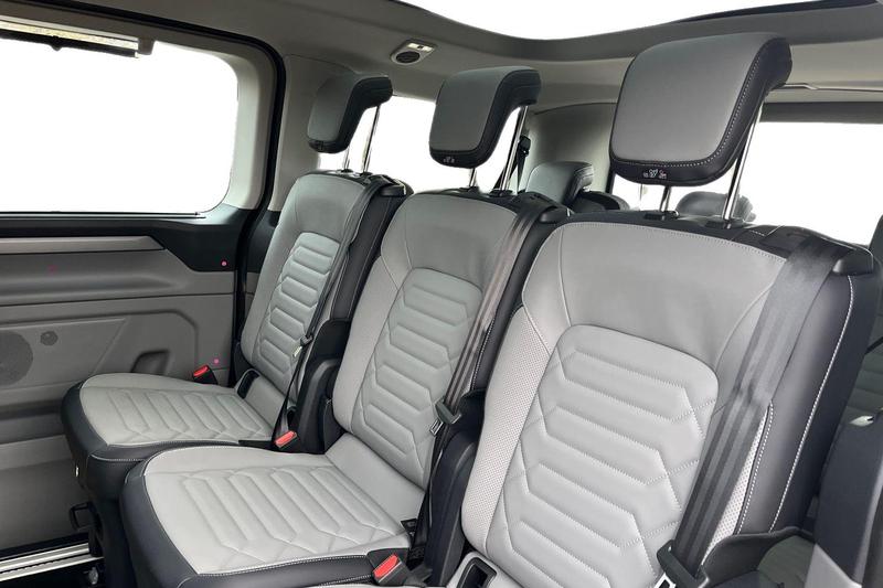 Used Ford Tourneo Custom 2025 for sale - 77354540: Photo 10