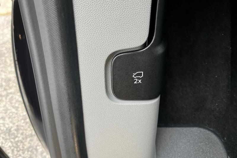 Used Ford Tourneo Custom 2025 for sale - 77354540: Photo 18