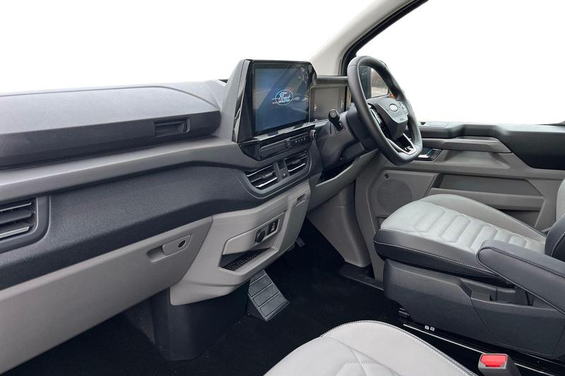 Used Ford Tourneo Custom 2025 for sale - 77354540: Photo 4