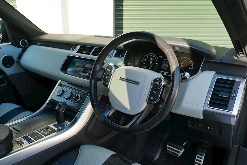 Used Land Rover Range Rover Sport 2017 for sale - 77697970: Photo 2