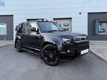Used Land Rover Defender 2021 for sale - 75708840: Photo