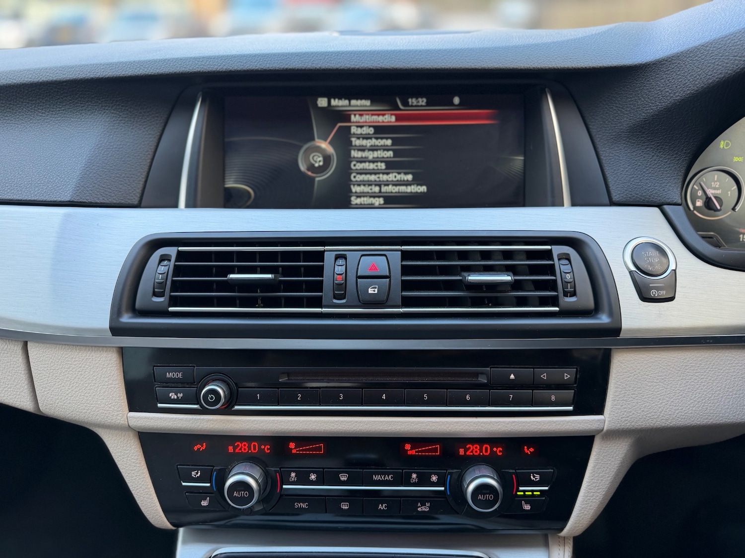 Used BMW 5 Series 2014 for sale - 77435432: Photo 4