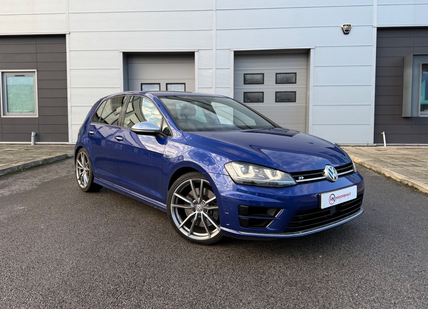 Used Volkswagen Golf 2016 for sale - 76860133: Photo 1