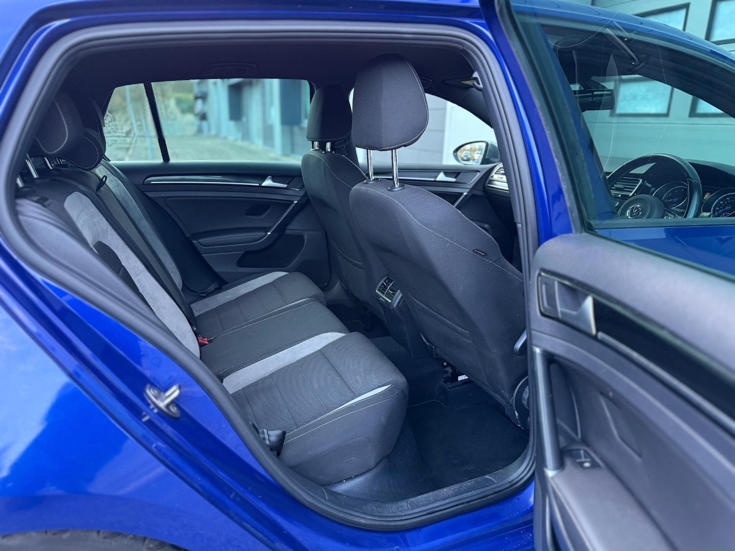 Used Volkswagen Golf 2016 for sale - 76860133: Photo 8