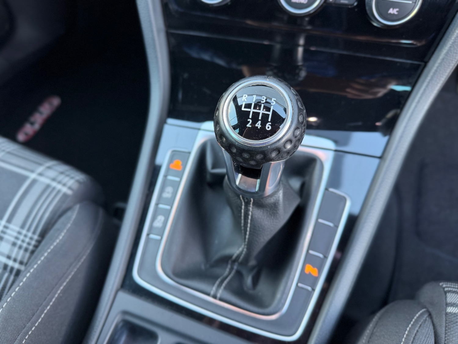 Used Volkswagen Golf 2017 for sale - 77607378: Photo 14