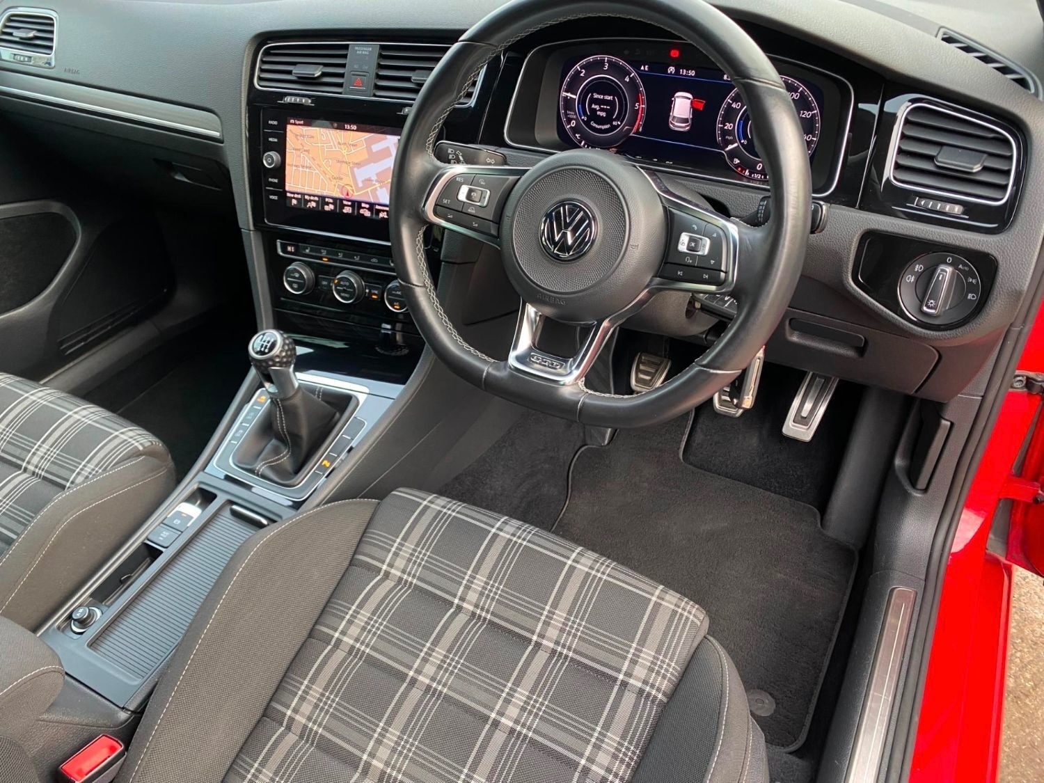 Used Volkswagen Golf 2017 for sale - 77607378: Photo 6