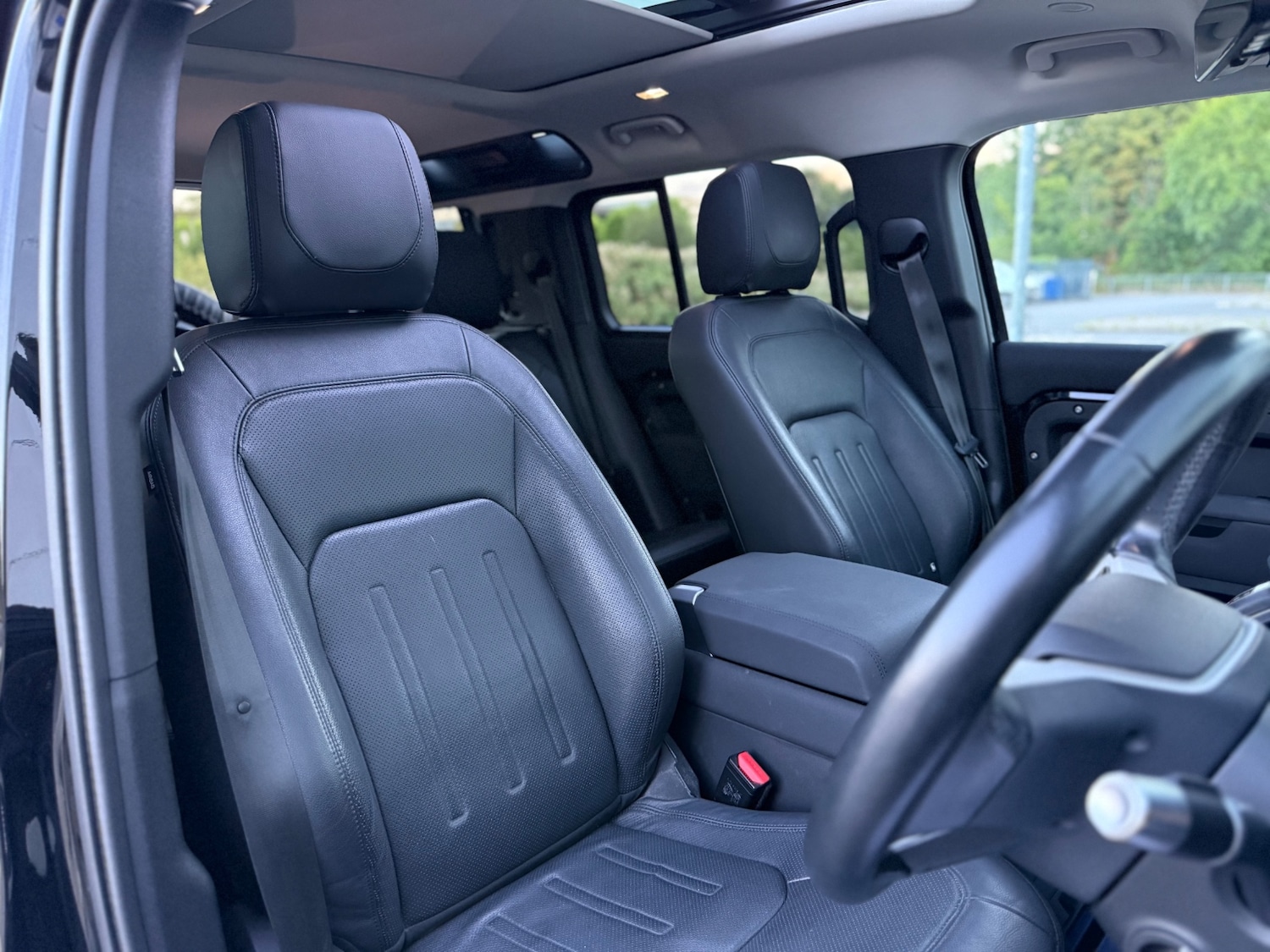 Used Land Rover Defender 2021 for sale - 78046617: Photo 15