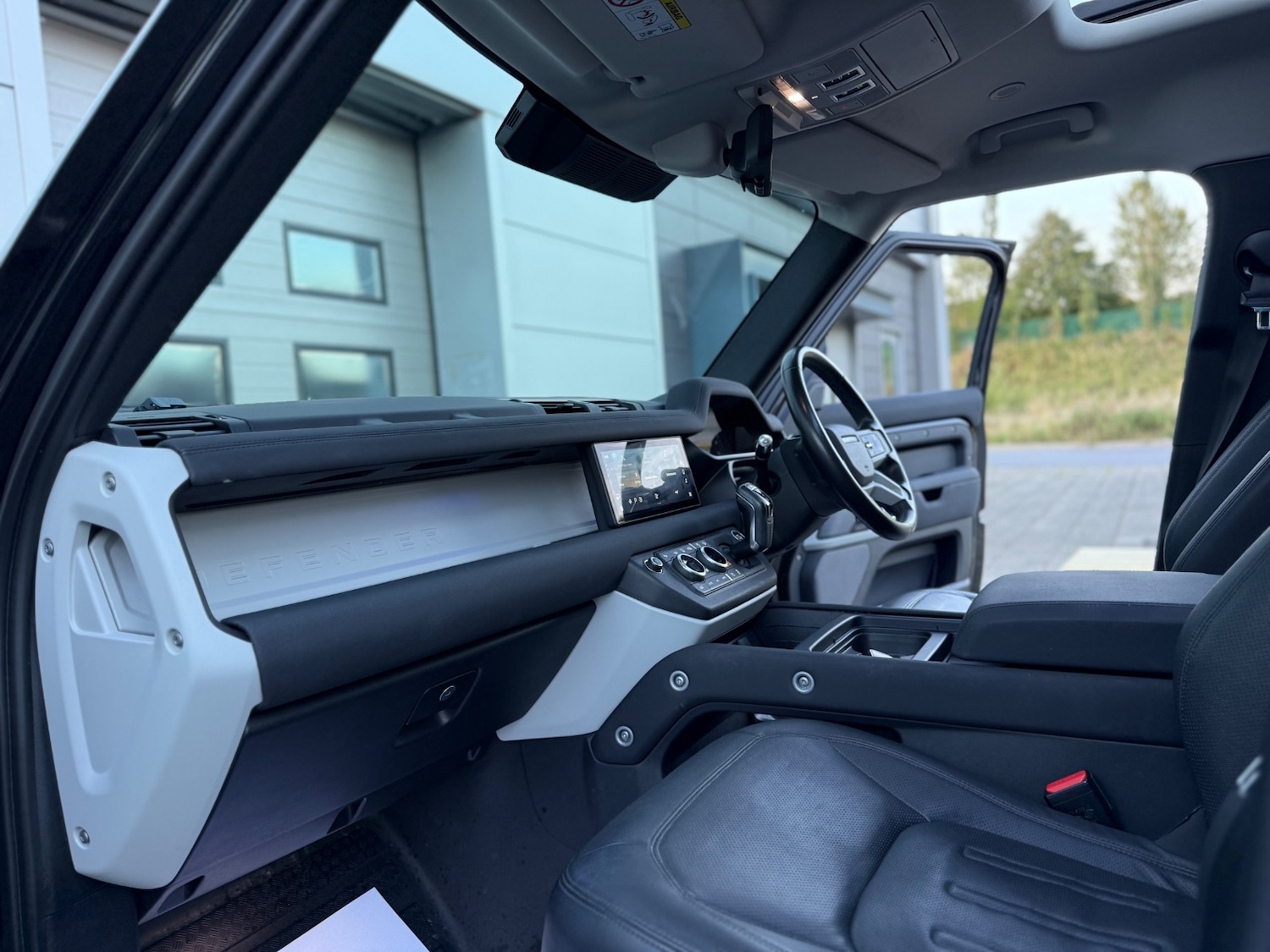 Used Land Rover Defender 2021 for sale - 78046617: Photo 23