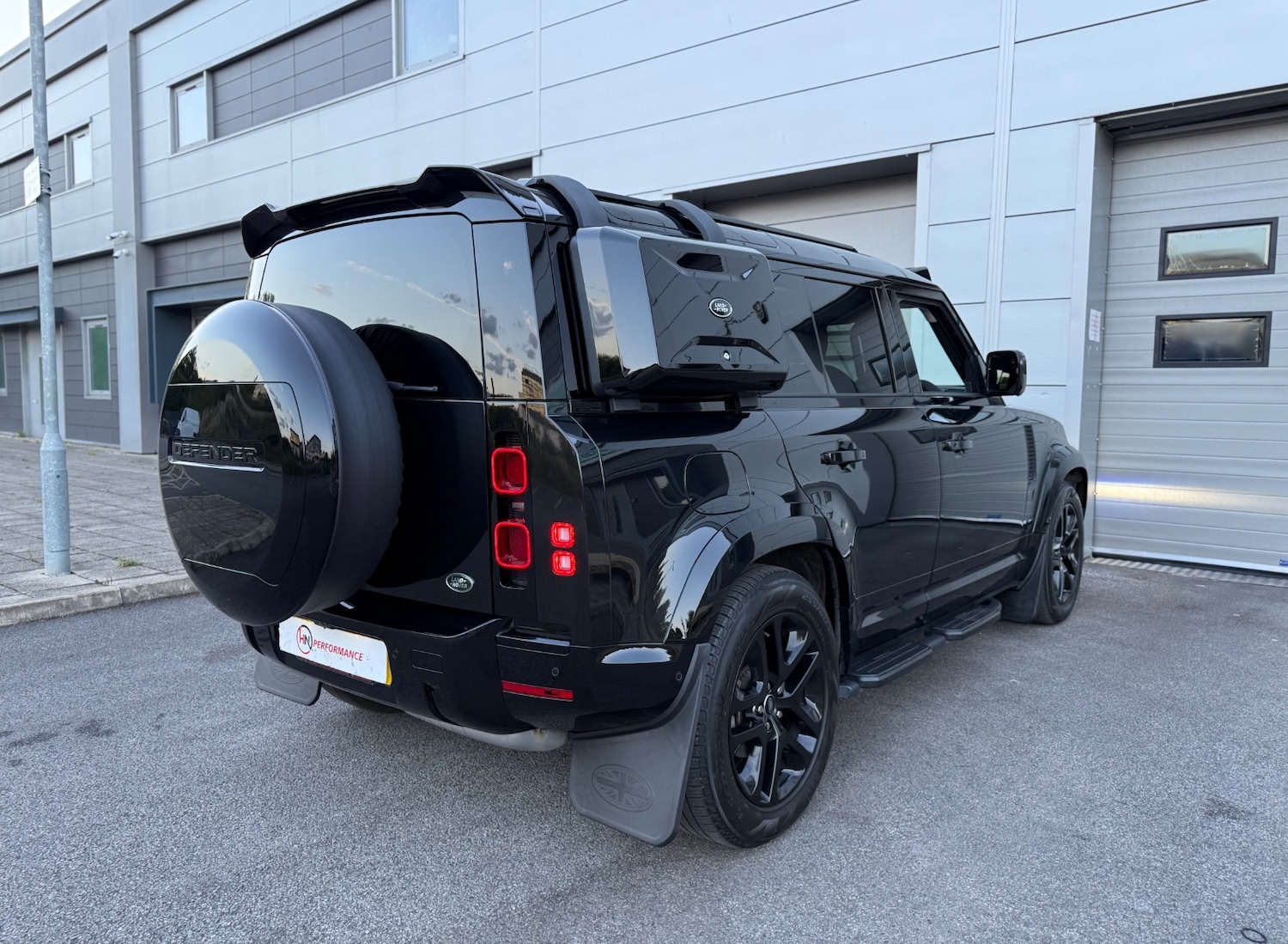 Used Land Rover Defender 2021 for sale - 78046617: Photo 7