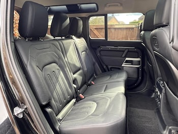 Used Land Rover Defender 2021 for sale - 75446912: Photo