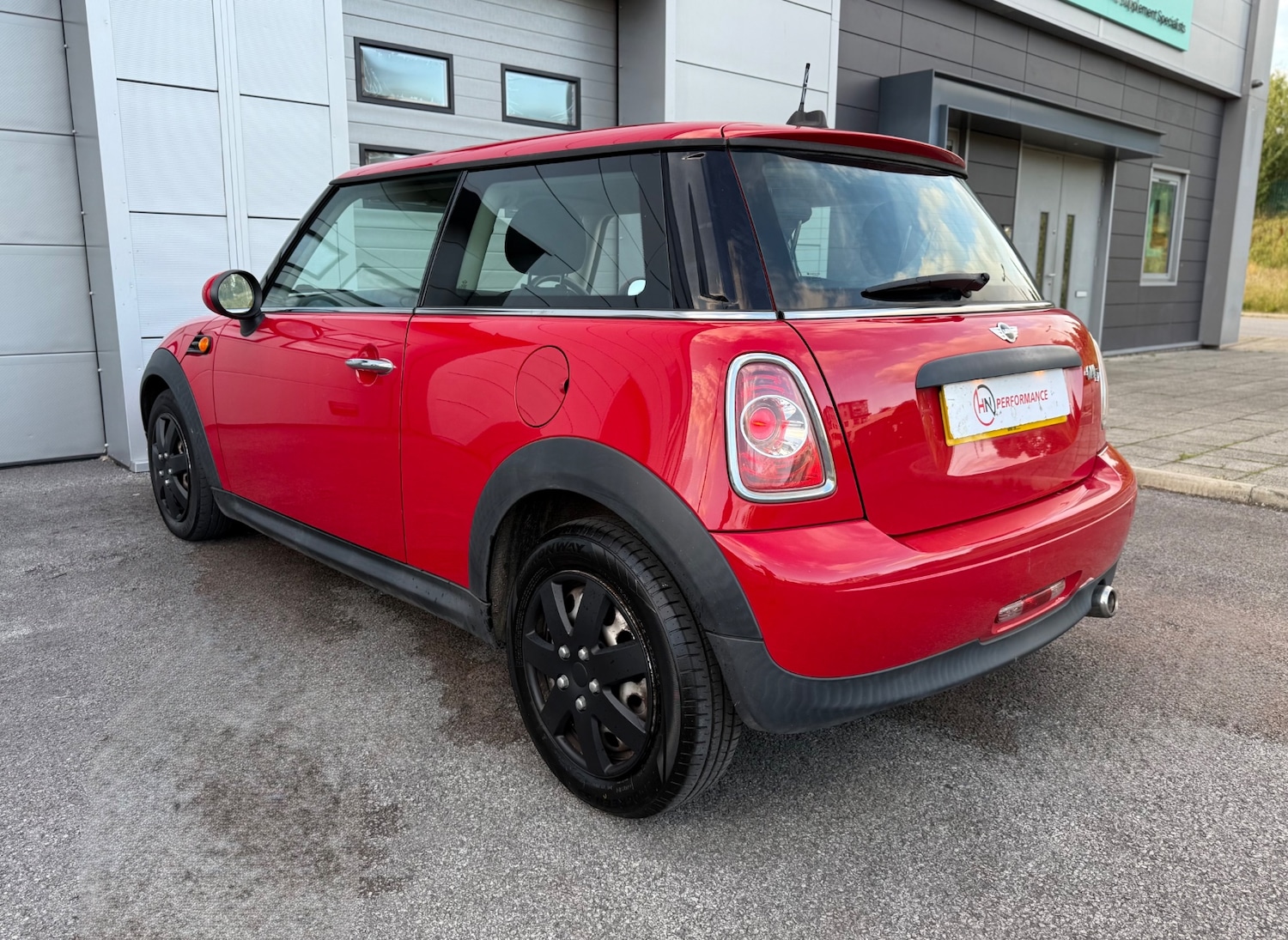 Used MINI Hatch 2011 for sale - 76887508: Photo 5