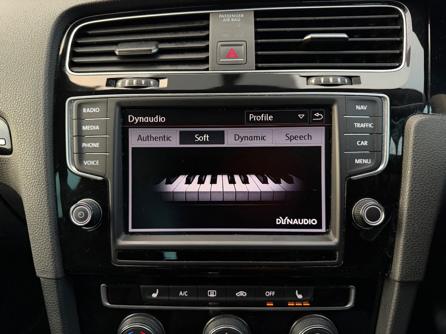 Used Volkswagen Golf 2014 for sale - 77437982: Photo 13