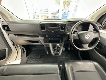 Used Vauxhall Vivaro 2020 for sale - 75336215: Photo