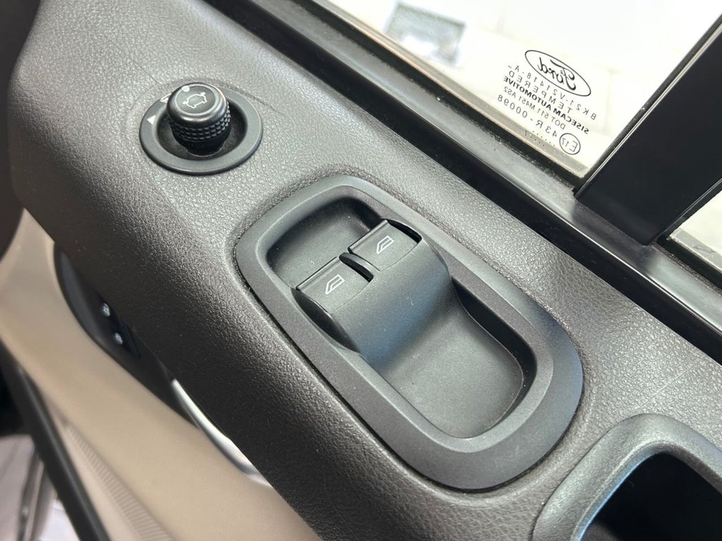 Used Ford Transit Custom 2017 for sale - 76758647: Photo 22