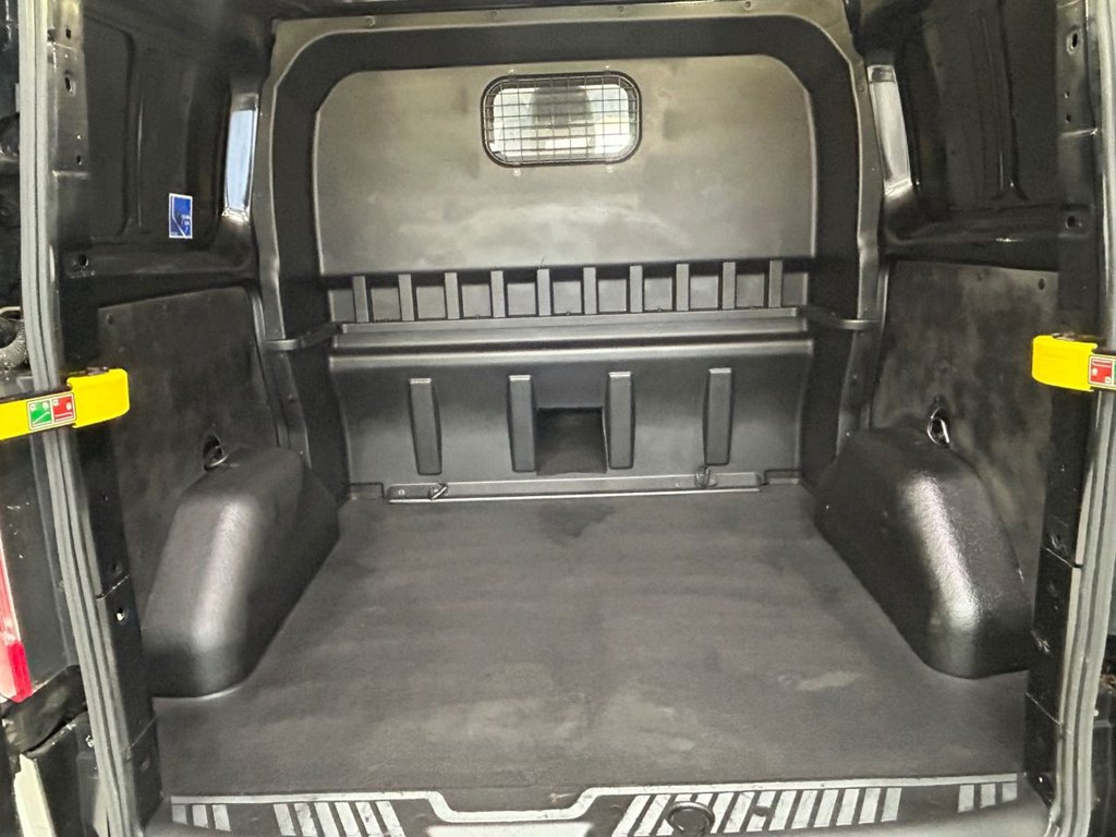 Used Ford Transit Custom 2017 for sale - 76758647: Photo 43