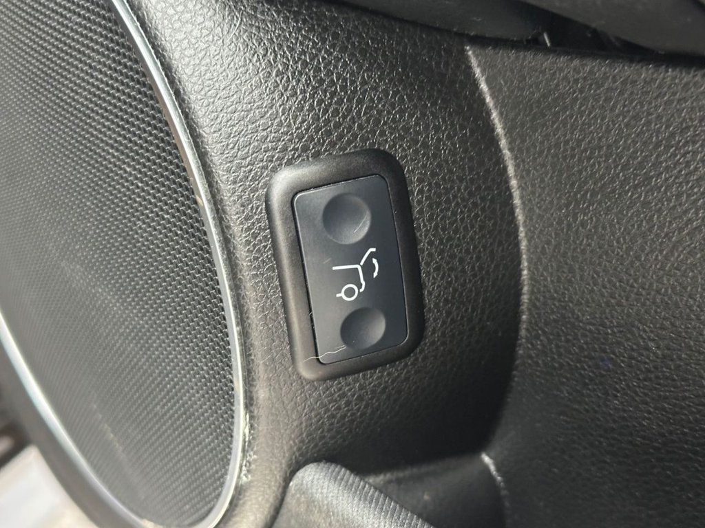 Used Mercedes-Benz C Class 2012 for sale - 76740731: Photo 20