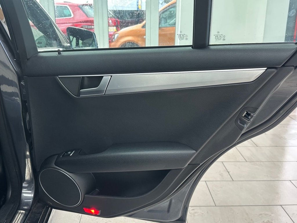 Used Mercedes-Benz C Class 2012 for sale - 76740731: Photo 39