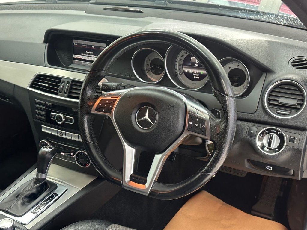 Used Mercedes-Benz C Class 2012 for sale - 76740731: Photo 4