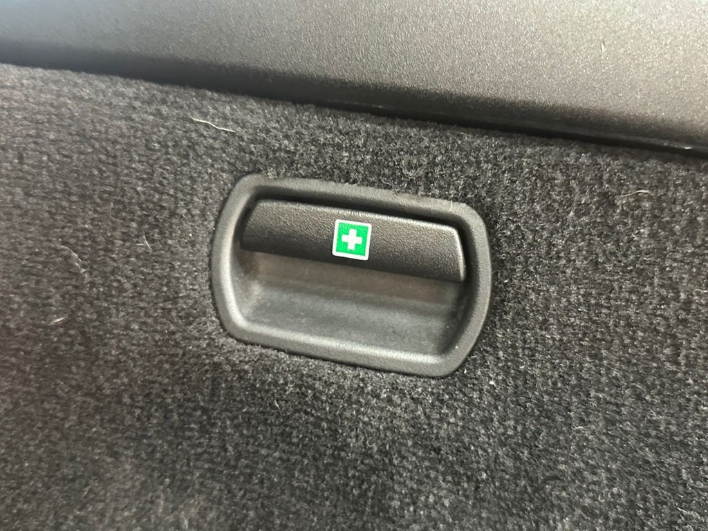 Used Mercedes-Benz C Class 2012 for sale - 76740731: Photo 50