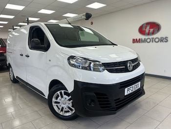 Vauxhall Vivaro feature image