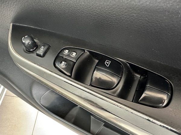 Used Nissan Navara 2017 for sale - 76210067: Photo 31