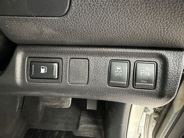 Used Nissan Navara 2017 for sale - 76210067: Photo 35