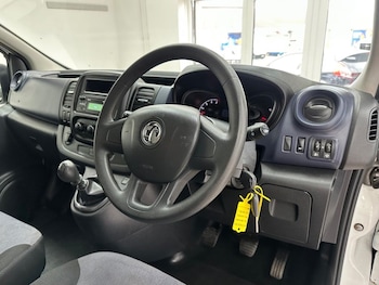 Used Vauxhall Vivaro 2018 for sale - 79220873: Photo
