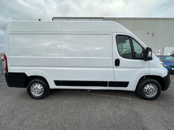 Used Vauxhall Movano 2023 for sale - 73147255: Photo 2