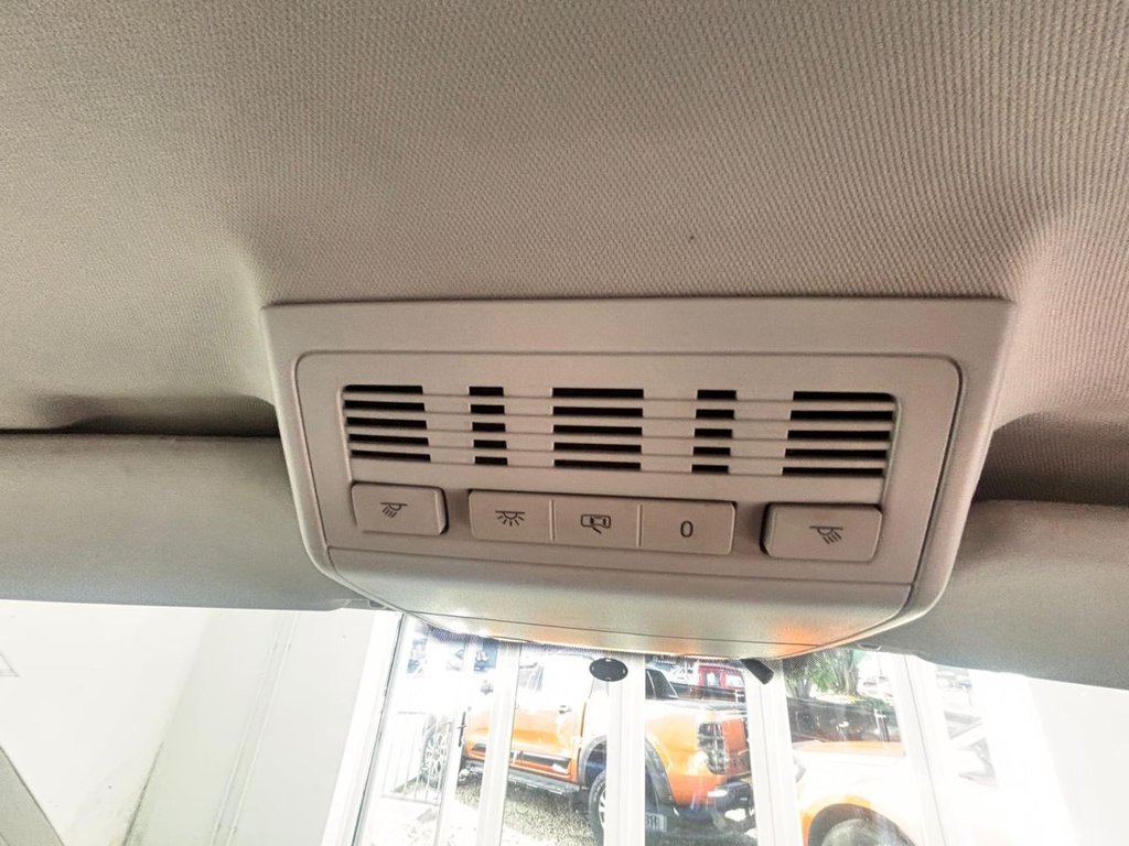 Used Volkswagen Transporter Shuttle 2014 for sale - 77436446: Photo 34