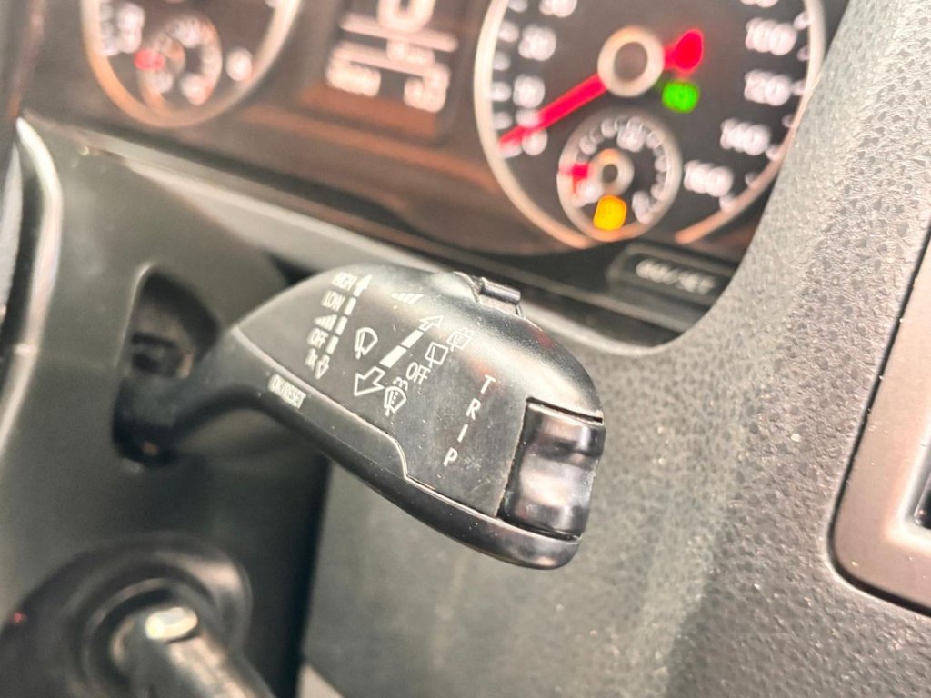 Used Volkswagen Transporter Shuttle 2014 for sale - 77436446: Photo 43