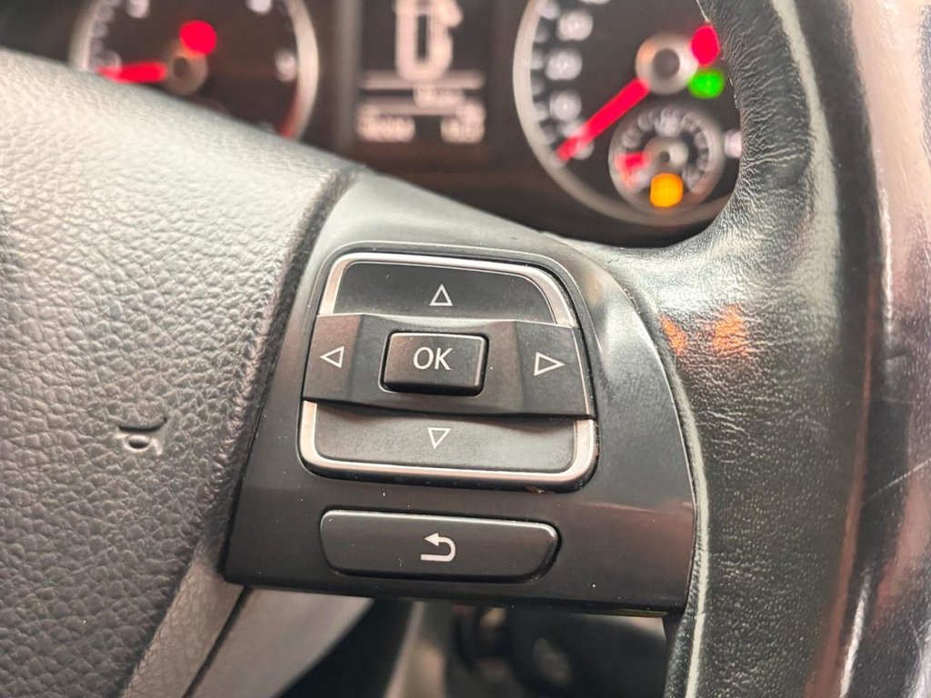 Used Volkswagen Transporter Shuttle 2014 for sale - 77436446: Photo 46