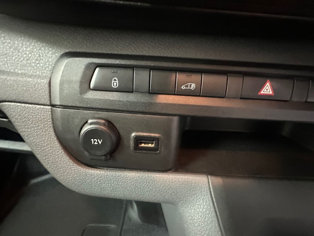 Used Vauxhall Vivaro 2019 for sale - 77666721: Photo 44