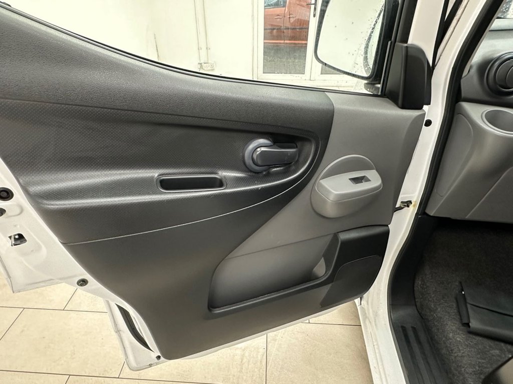 Used Nissan e-NV200 2015 for sale - 76509450: Photo 35