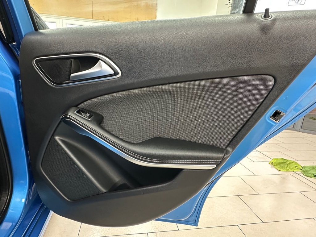 Used Mercedes-Benz A-Class 2015 for sale - 76559237: Photo 41