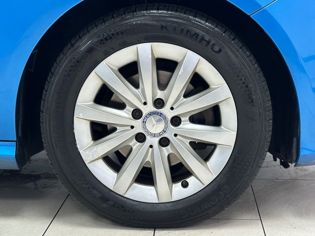 Used Mercedes-Benz A-Class 2015 for sale - 76559237: Photo 8