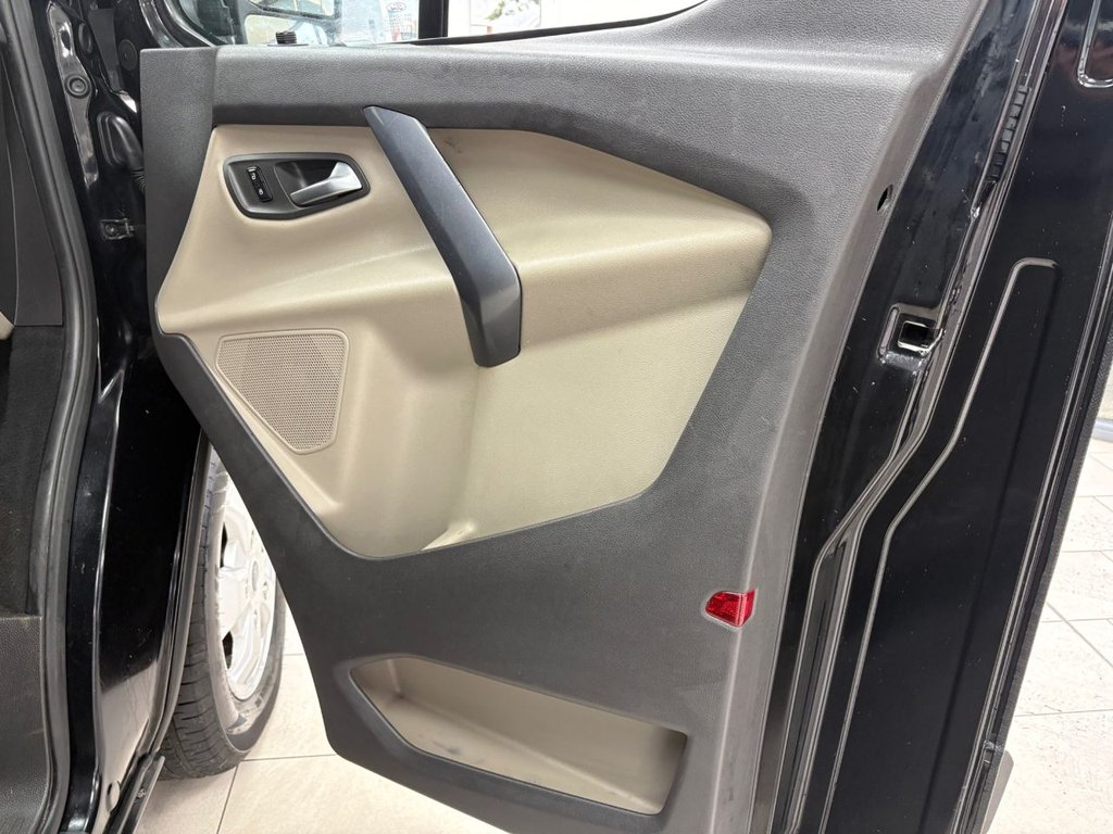 Used Ford Tourneo Custom 2016 for sale - 77369025: Photo 17