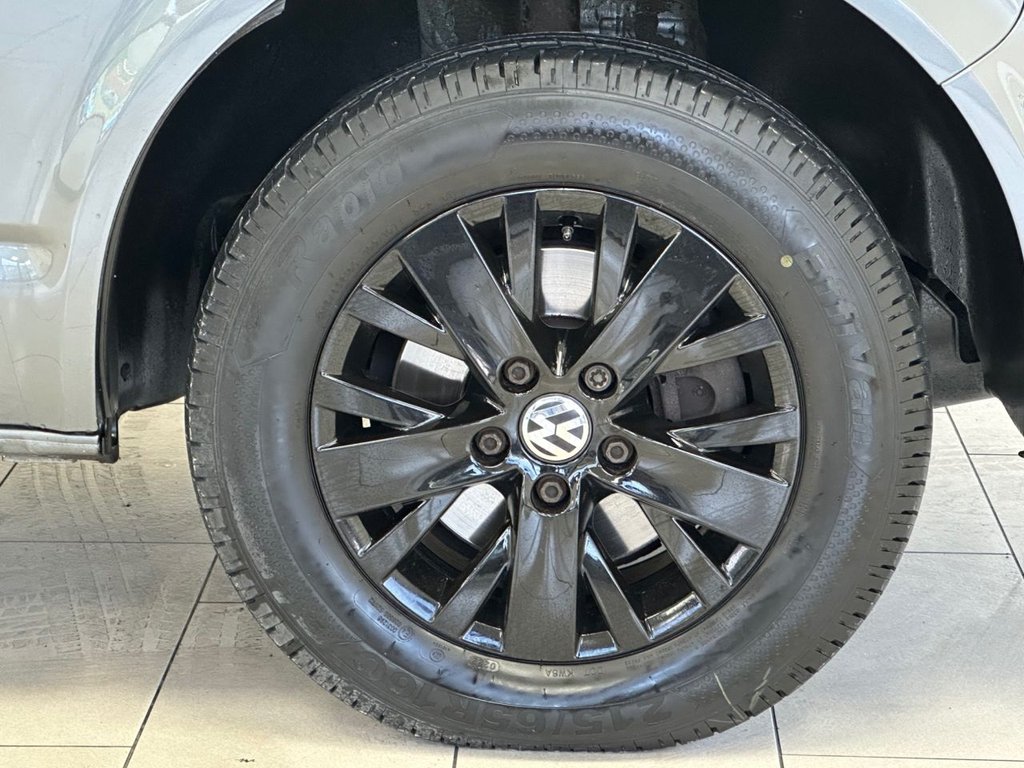 Used Volkswagen Transporter Shuttle 2015 for sale - 76923724: Photo 18