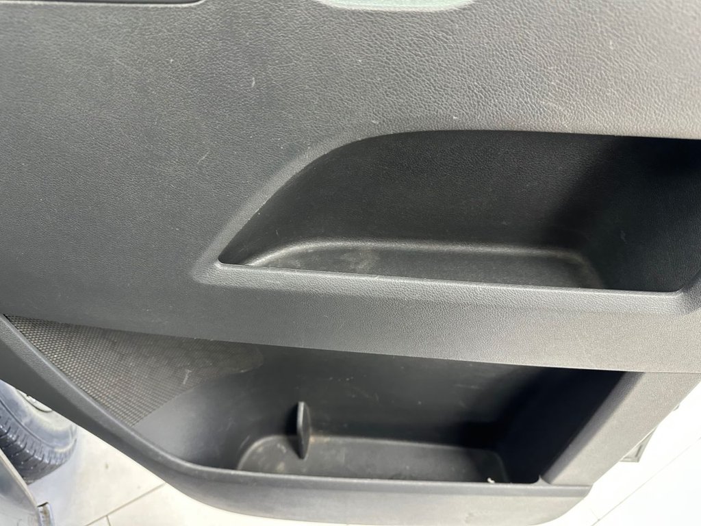 Used Volkswagen Transporter Shuttle 2015 for sale - 76923724: Photo 22