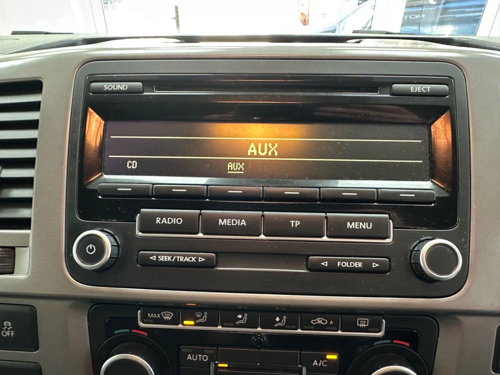 Used Volkswagen Transporter Shuttle 2015 for sale - 76923724: Photo 28