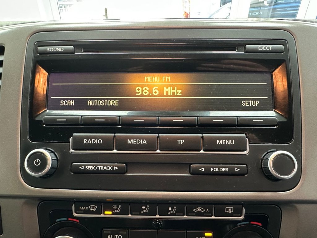 Used Volkswagen Transporter Shuttle 2015 for sale - 76923724: Photo 29