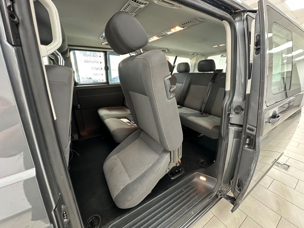 Used Volkswagen Transporter Shuttle 2015 for sale - 76923724: Photo 35