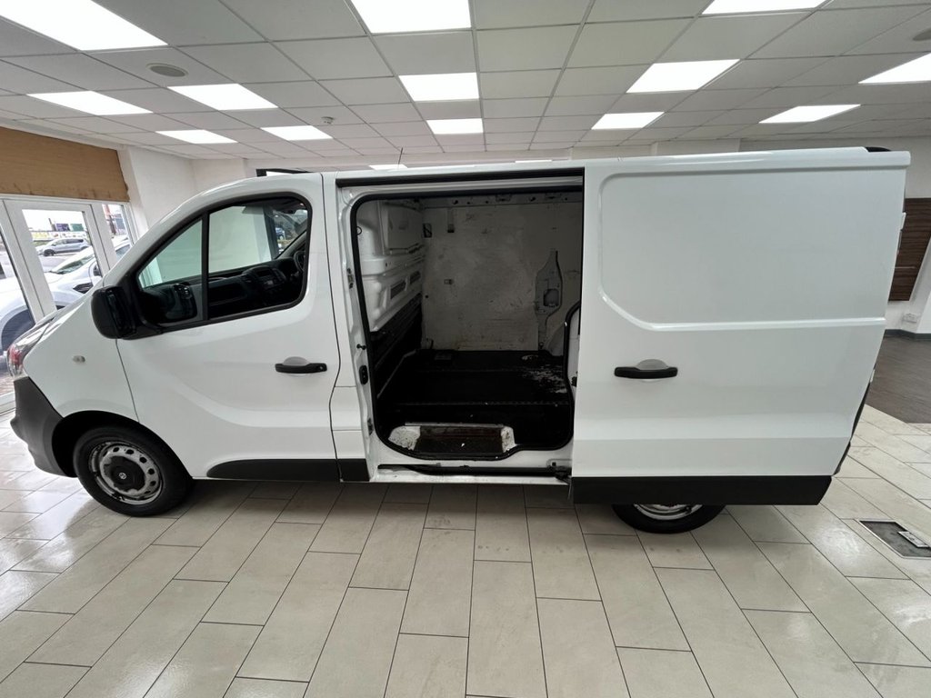 Used Vauxhall Vivaro 2015 for sale - 77849680: Photo 12