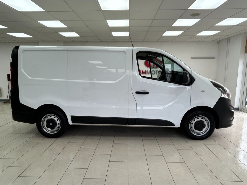 Used Vauxhall Vivaro 2015 for sale - 77849680: Photo 2