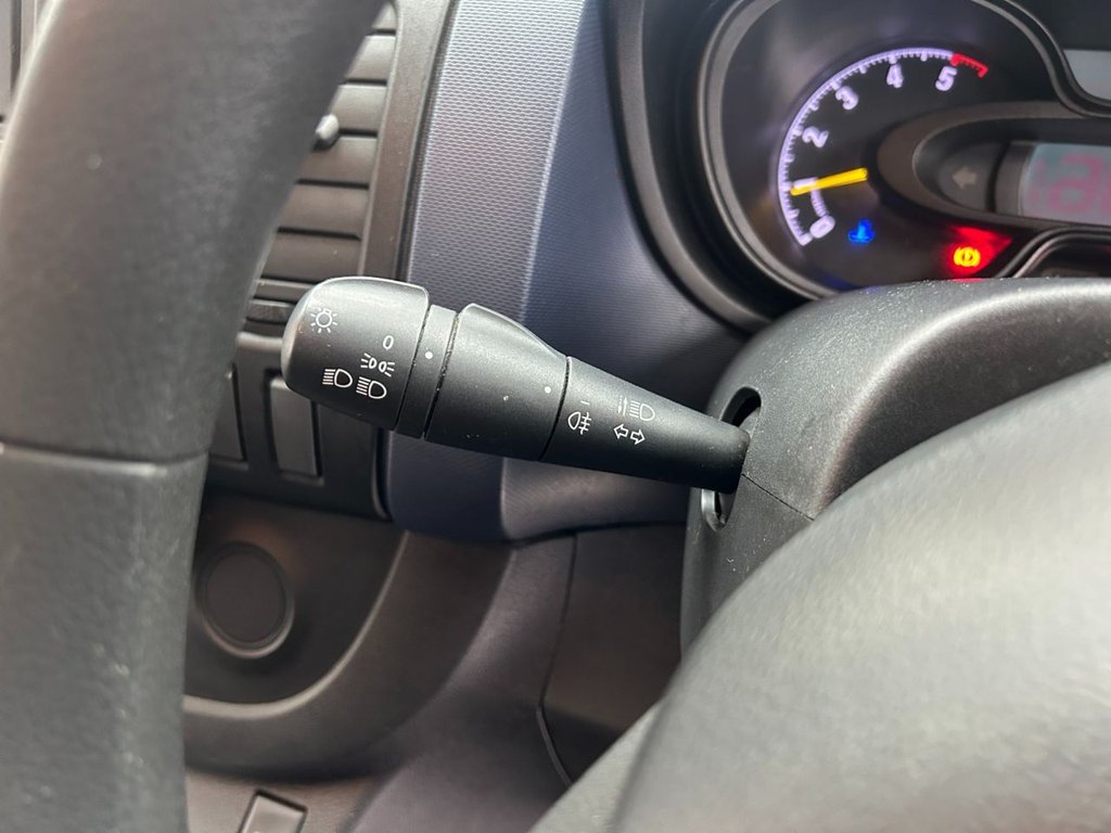 Used Vauxhall Vivaro 2015 for sale - 77849680: Photo 23