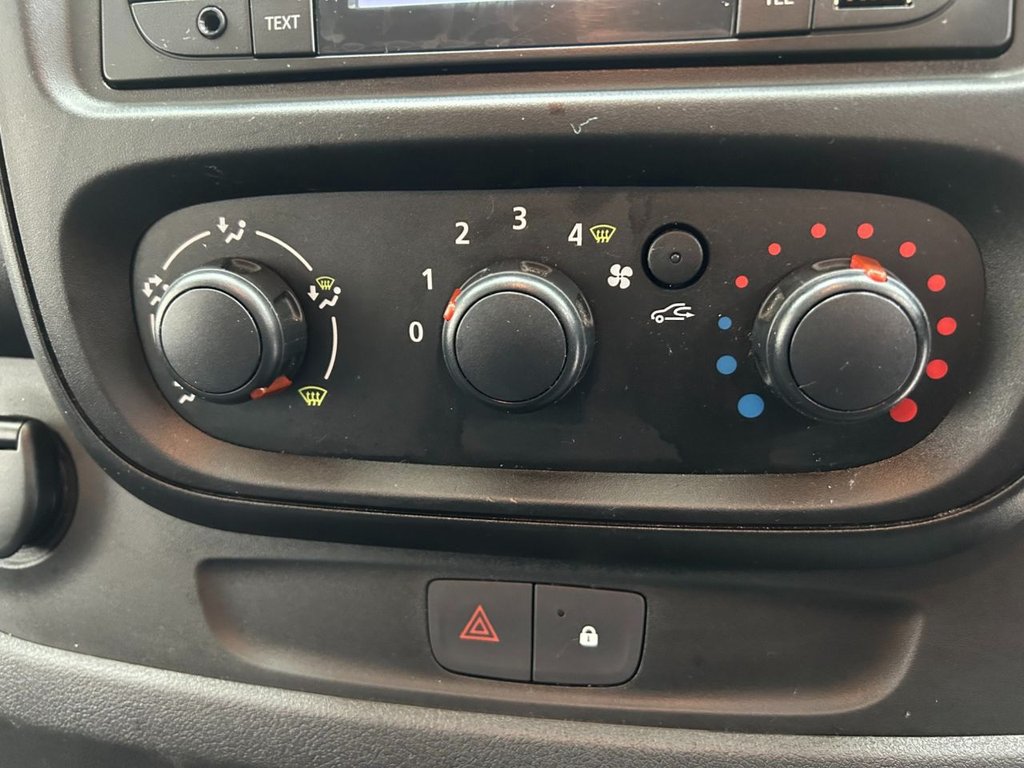 Used Vauxhall Vivaro 2015 for sale - 77849680: Photo 30