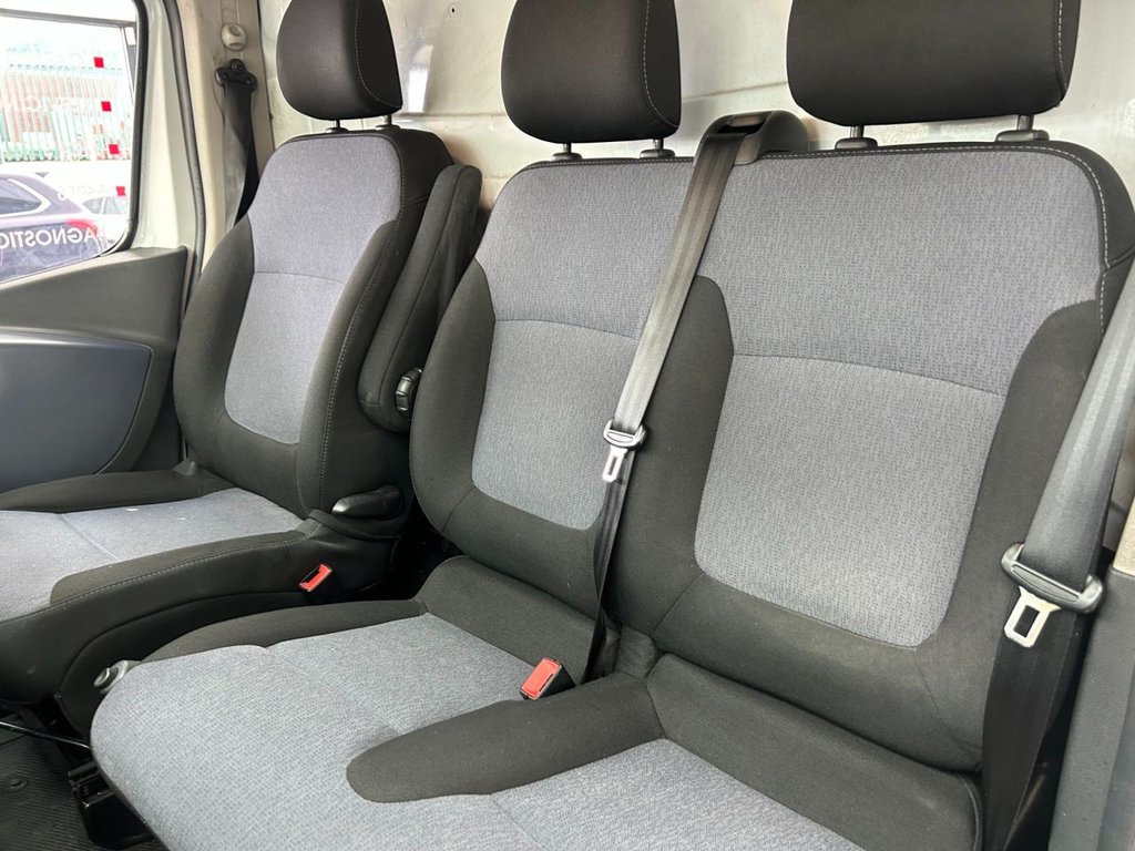 Used Vauxhall Vivaro 2015 for sale - 77849680: Photo 37