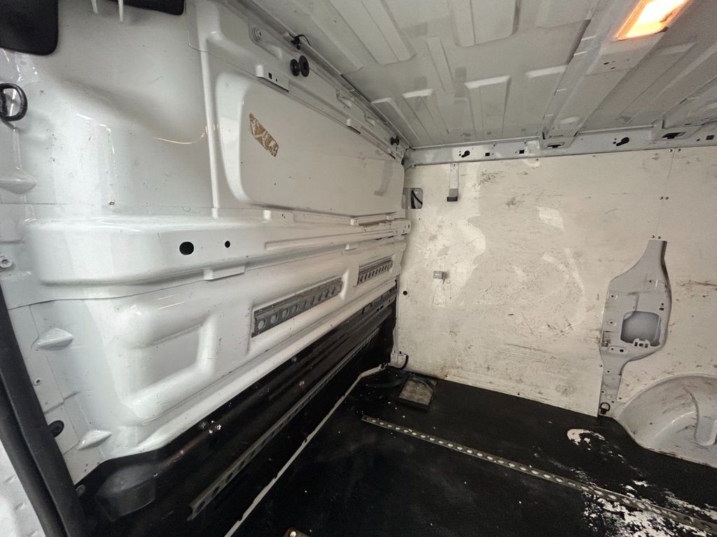 Used Vauxhall Vivaro 2015 for sale - 77849680: Photo 41