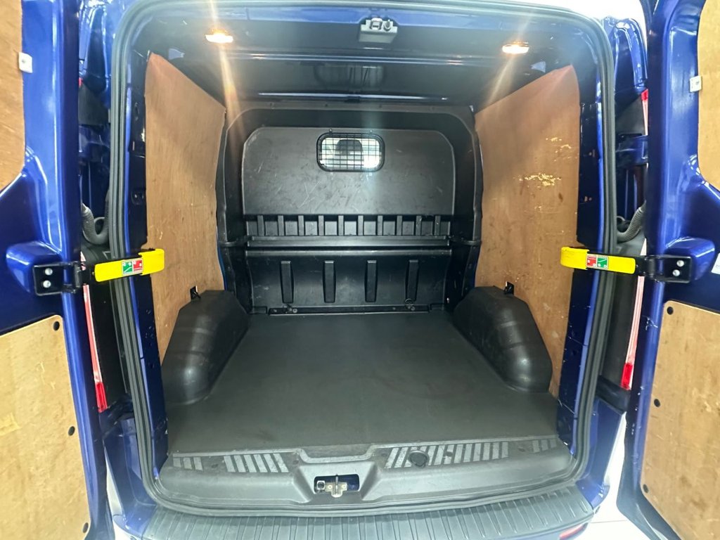 Used Ford Transit Custom 2018 for sale - 78206626: Photo 4